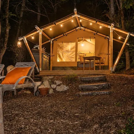 La Lisiere - Sejour Insolite En Pleine Nature - Vue Prairie - Literie De Gamme - Sdb Exterieure Avec Eau Chaude - Terrasse Couverte - 7min Du Lude Et Son Chateau - Ideal Couples Et Randonneurs * La Chapelle-aux-Choux